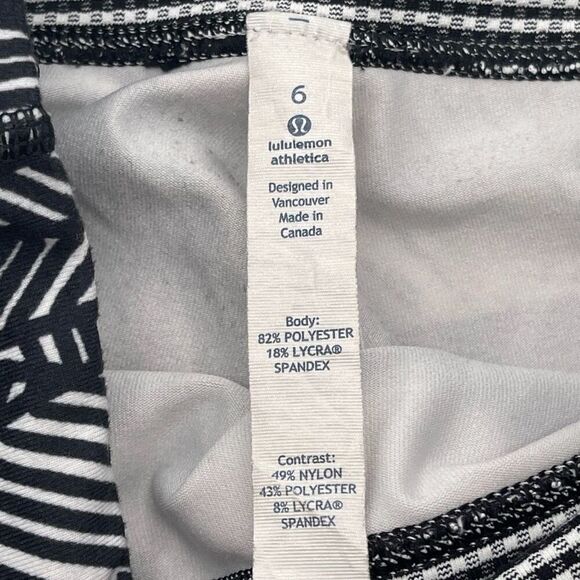 LULULEMON Leggings Size 6 Black White Striped Wunder Under Crop II Shady Palms - Picture 4 of 13